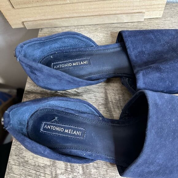 Antonio Melani Women’s 7 Blue Suede Pointed Toe Flat Sandals - Picture 2 of 6